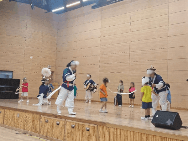 문원초병설유치원, 사물놀이 체험 사진 2