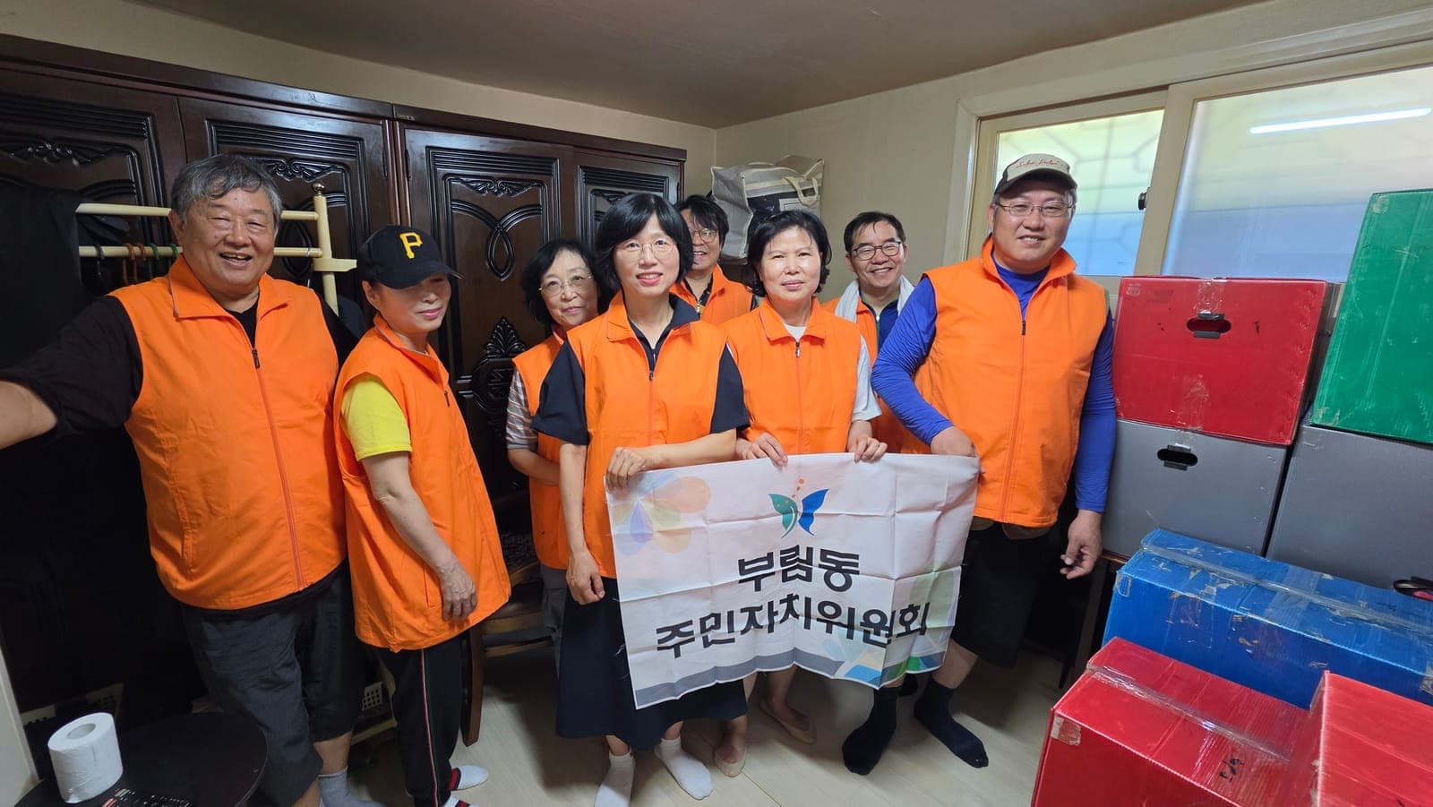 부림동 제16기 주민자치위원회, 첫 봉사활동으로 나눔 실천 사진 1