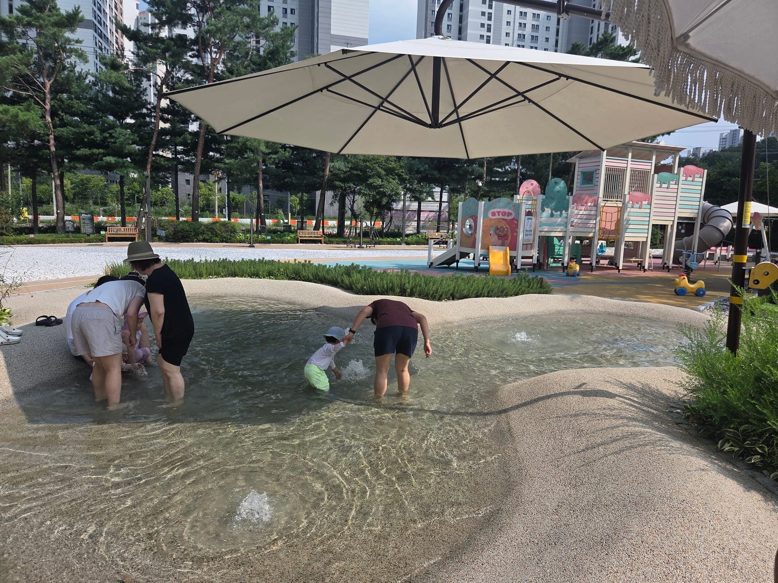 과천시, 여름철 물놀이형 수경시설 운영 실태 집중 점검